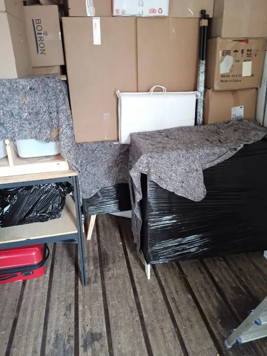 Cartons, mobilier et protections de déménagement